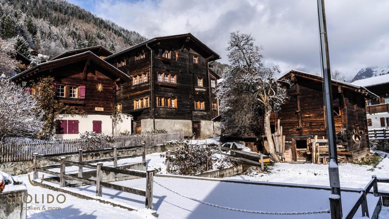 Heimeliges Walliserhaus Fiesch Kültér fotó