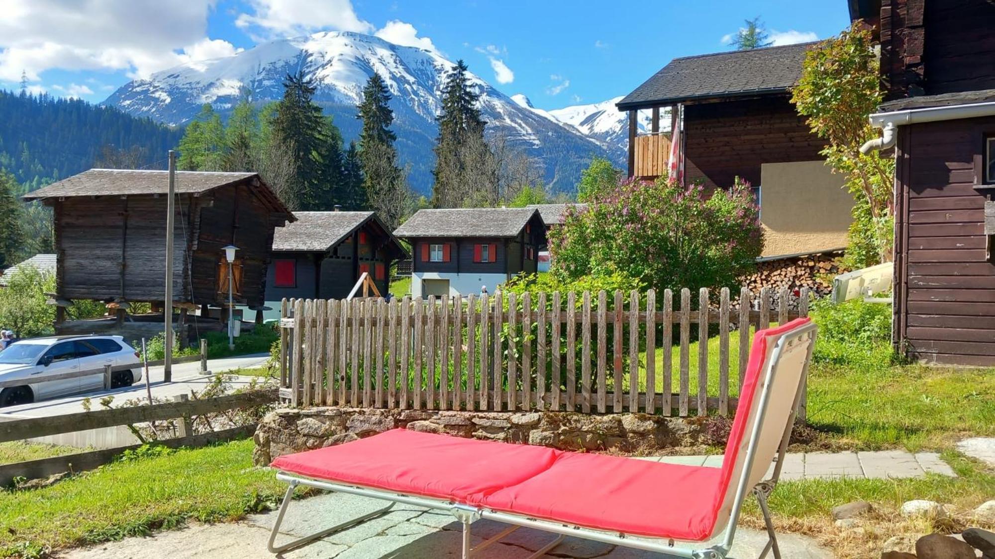 Heimeliges Walliserhaus Fiesch Kültér fotó